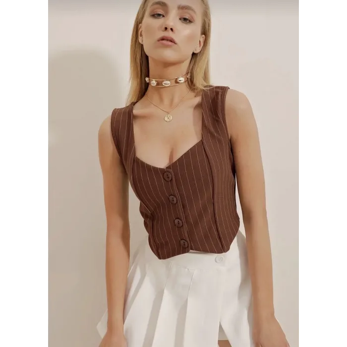 Çizgili krep düğmeli yelek kahve s3395