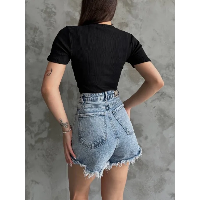 Üçlü kalp nakışlı bluz