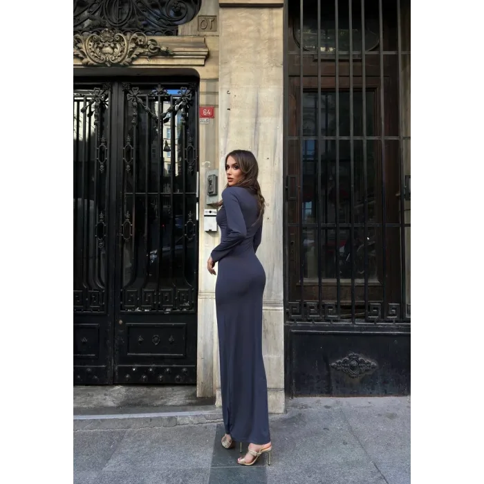 Uzun kollu uzun elbise