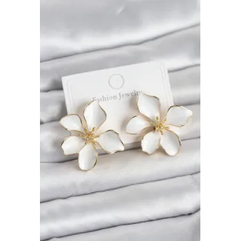 Beyaz Mineli Çiçek Model Pirinç Kadın Küpe