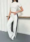 Beyaz Yan Şerit Detaylı Yüksek Bel Bol Paça Tayt Takım