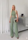 Yeşil Krinkıl Kumaş Crop Top & Palazzo Pantolon İkili Takım - Yaz Şıklığı