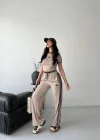Bej Şerit Detaylı Crop Takım