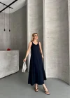 Lacivert Askılı Akışkan Elbise