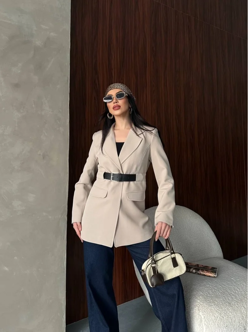 Krem Belden Kemerli Blazer Ceket Elbise | Premium Seri