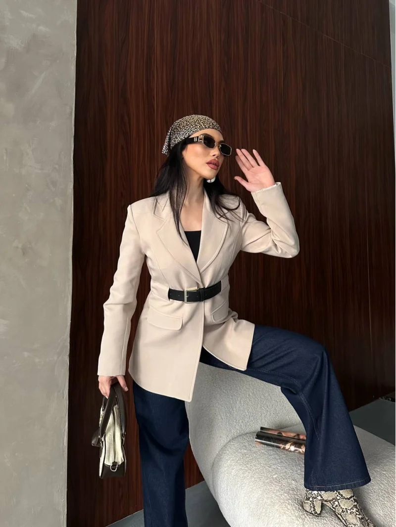 Krem Belden Kemerli Blazer Ceket Elbise | Premium Seri