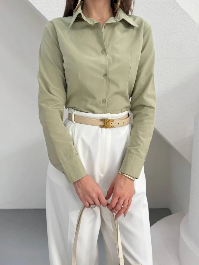 Yeşil Hafif, konforlu ve nefes alabilen kumaş