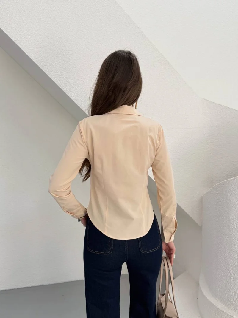 Bej Hafif, konforlu ve nefes alabilen kumaş