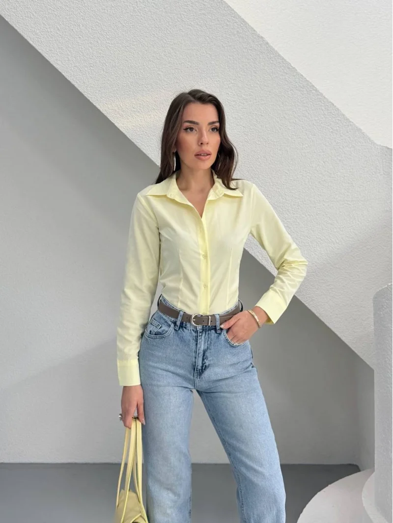 Sarı Hafif, konforlu ve nefes alabilen kumaş