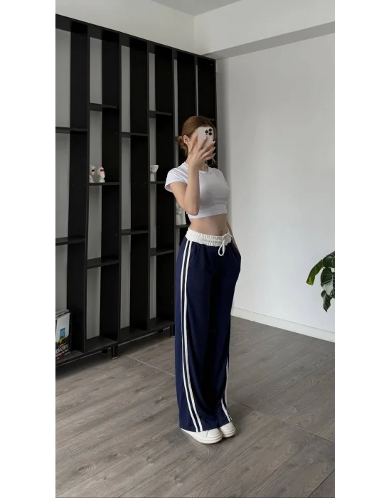 Lacivert iki çizgili geniş paça eşofman