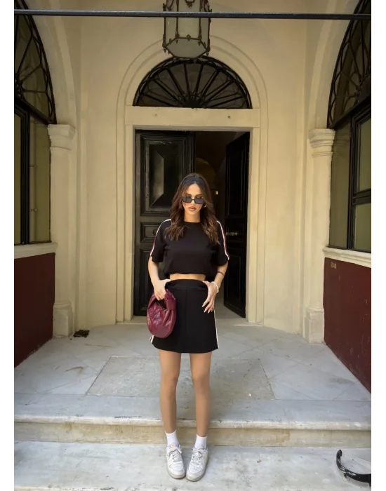 Siyah Şeritli Şort Etekli Modal Takım