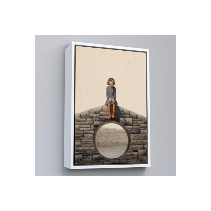 Ahşap Çerçeveli Duvarda Oturan Yalnız Kız Tablo-7535