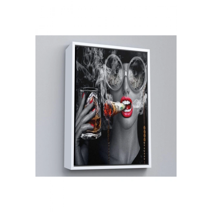 Ahşap Çerçeveli Dolar İle Gözlüklü Sigara İçen Kadın Tablosu-7797
