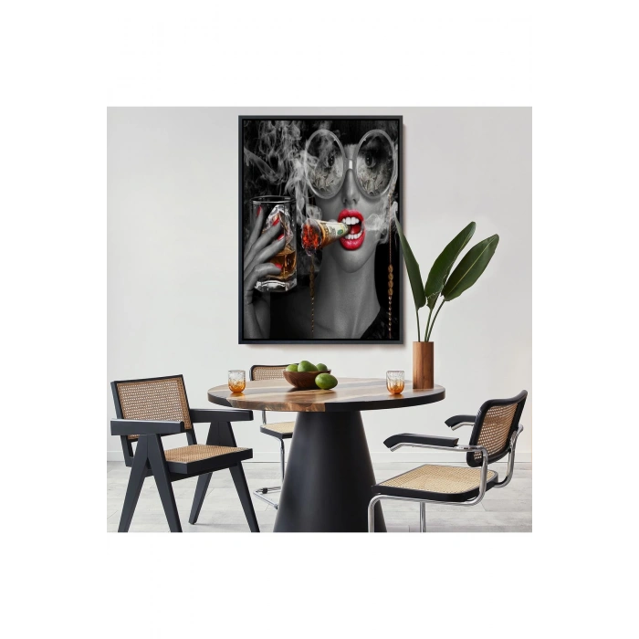 Ahşap Çerçeveli Dolar İle Gözlüklü Sigara İçen Kadın Tablosu-7797