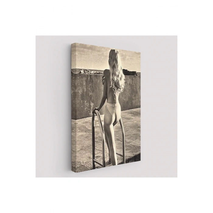 Helmut Newtonun Görülecek Bir Sergi Tablosu-6289