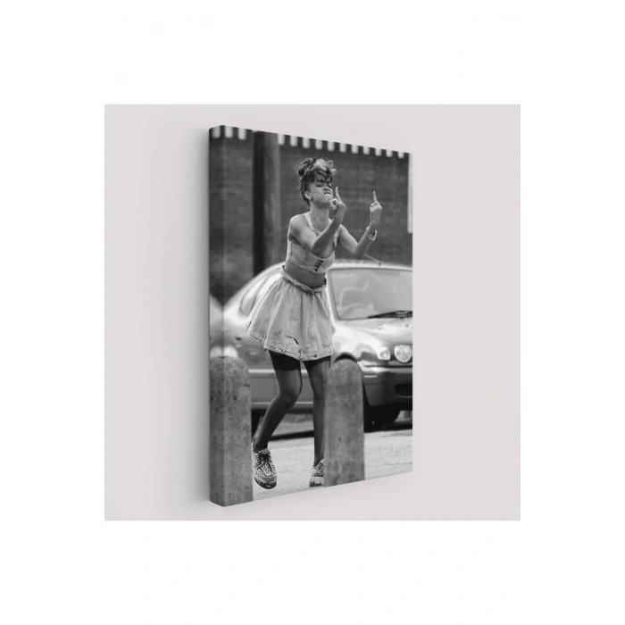 Rihanna Orta Parmak İşareti Tablosu, Fuck You-6337