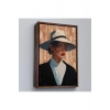 Ahşap Çerçeveli Keskin Bakışlı Güzel Kadın Tablo-7593