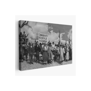 Biz Cumhuriyeti Böyle Kazandık Tablosu-6574