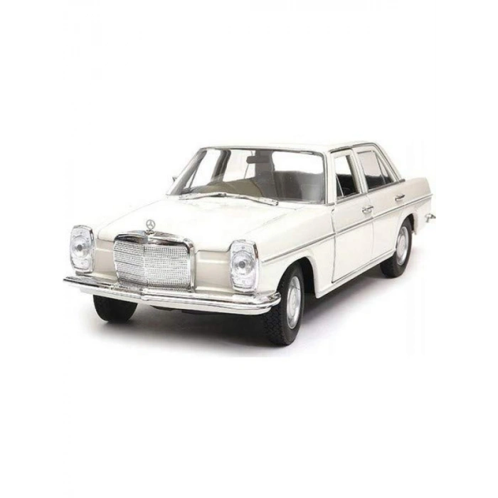 1:24 Ölçekli Beyaz Model Araç