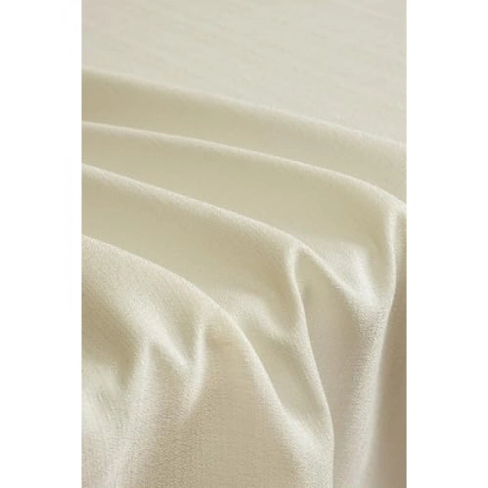 150x300 cm Ekru Renkli Polyester Masa Örtüsü