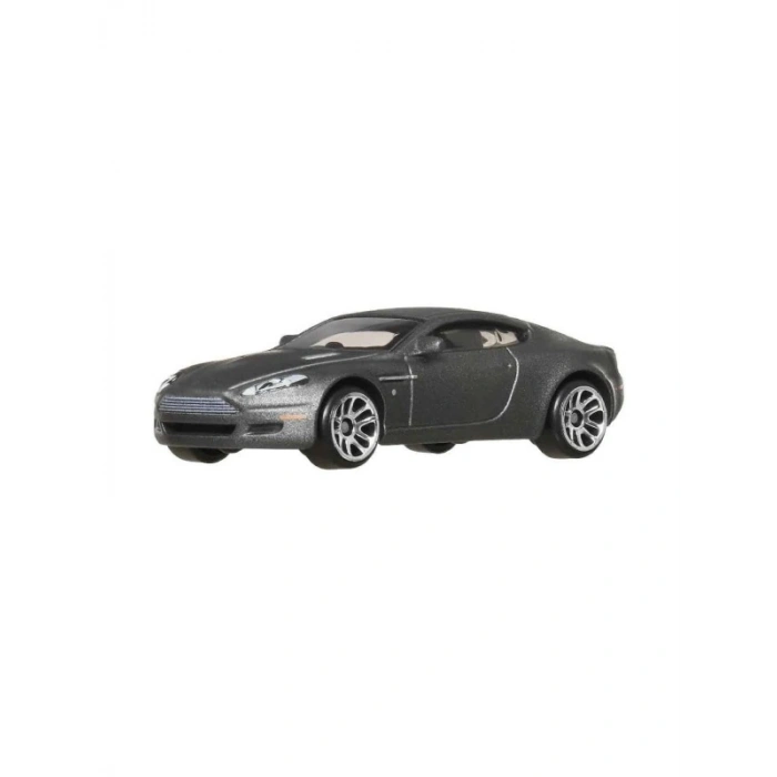 2005 Model Aston Martin DB9 Araç Modeli