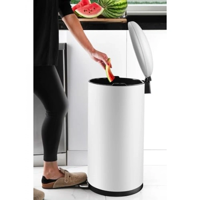 40 Litre Kapasiteli Mat Beyaz Çöp Kovası