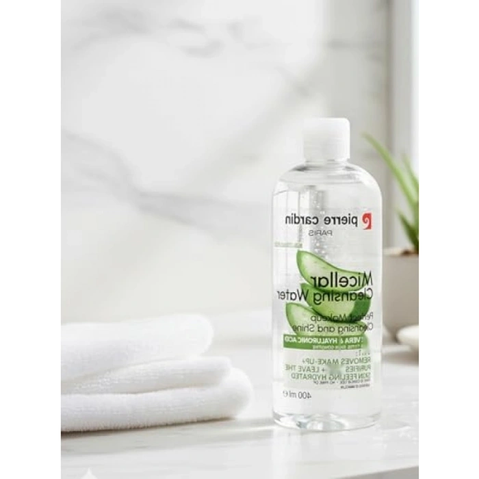 Aloe Vera ve Hyaluronik Asit İçeren Derinlemesine Temizleme Suyu 400 ml