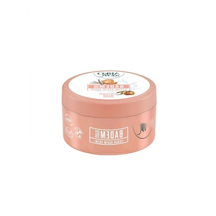 Badem Sütü İçeren Yoğun Nem Bakım Kremi 250 ml