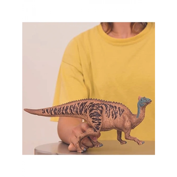 Detaylı Elde Boyanmış Edmontosaurus Figürü