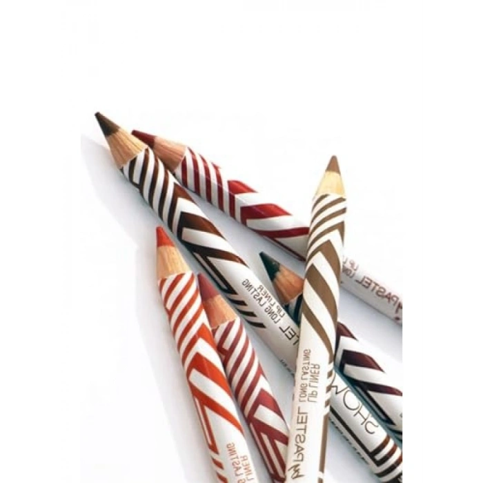 Dudağa Uzun Süre Kalıcılık Sağlayan 205 Numaralı Lip Liner