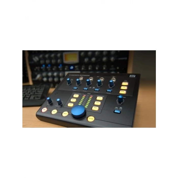 Gelişmiş Stüdyo Hoparlör Kontrolcüsü - Monitor Station V2