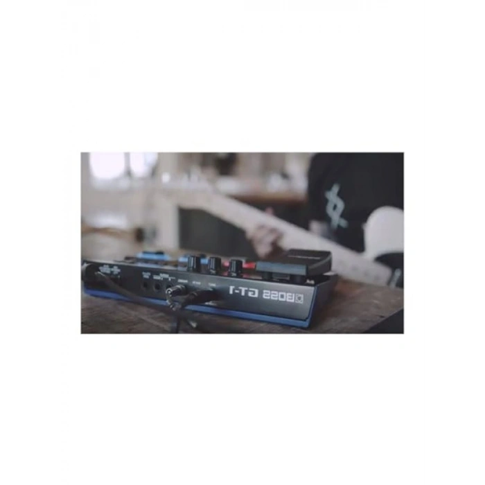 Hafif ve Kompakt Gitar Efekt Pedalı - Çoklu Efekt Özelliği