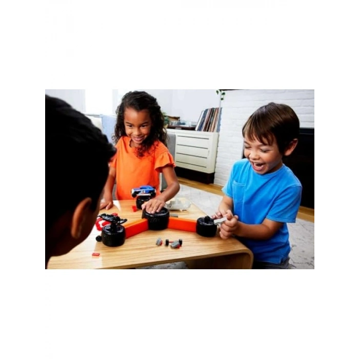 Hot Wheels Temalı Build N Slam Kutu Oyunu