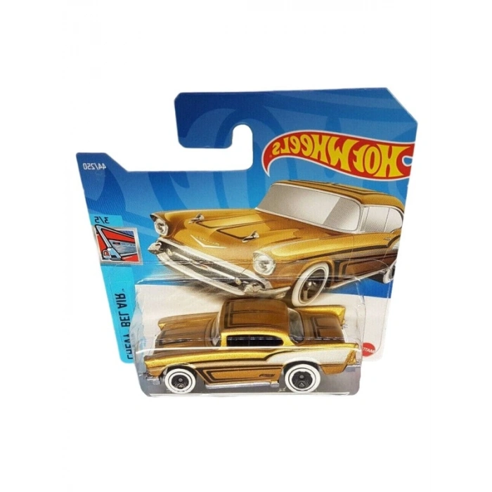 Kısa Kart Altın Metalik Renkli 1957 Chevy Modeli Araç