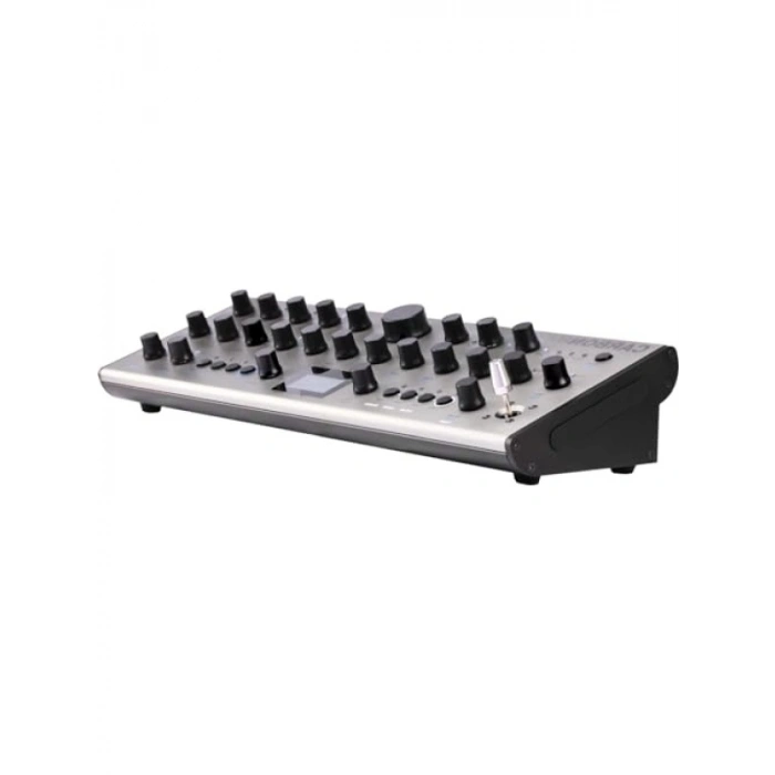 Masaüstü Hibrit Wavetable Sentezleyici - 8 Sesli Polifoni, 500 Preset
