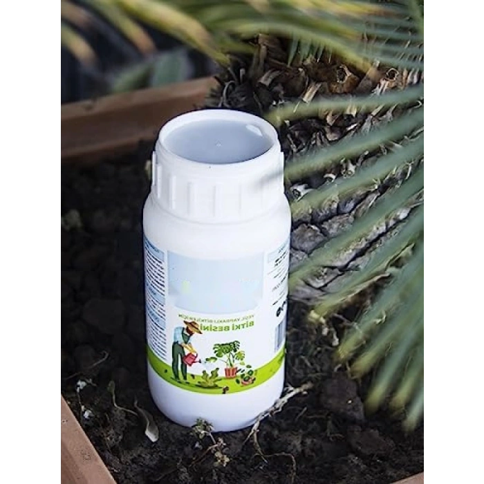Organik Sıvı Bitki Besini - 250 ml, Yeşil Yapraklı Bitkiler İçin
