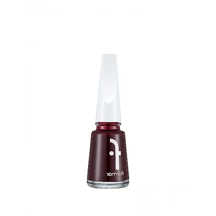 Yüksek Pigmentli Parlak Bitişli Oje - 352 Blackstar Red