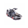 1:24 Ölçekli Zaman Makinesi Modeli ile Eğlenceli Oyun