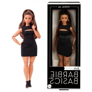 Eklemli Bebek, Siyah Mini Elbise ve Topuklu Ayakkabılarla