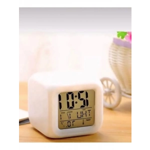 Renk Değiştiren Dijital Masa Saati - Alarm ve Termometre Özellikli