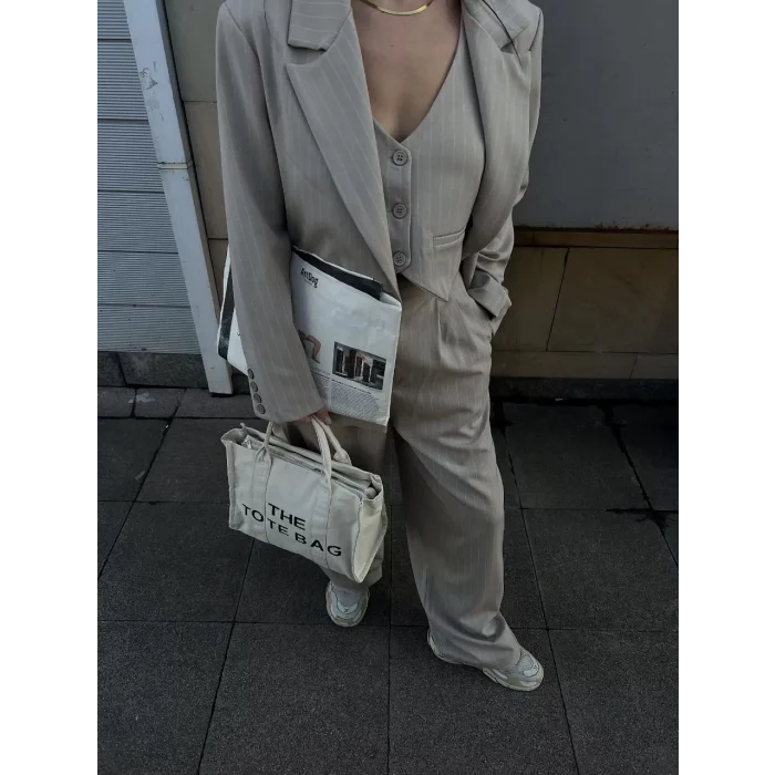 Arnay 3 Lü Kadın Takım Beyaz Çizgi Detaylı Crop Yelek Ceket Bol Kesim Bol Paça Pantolon Alt Üst Takım - Beyaz