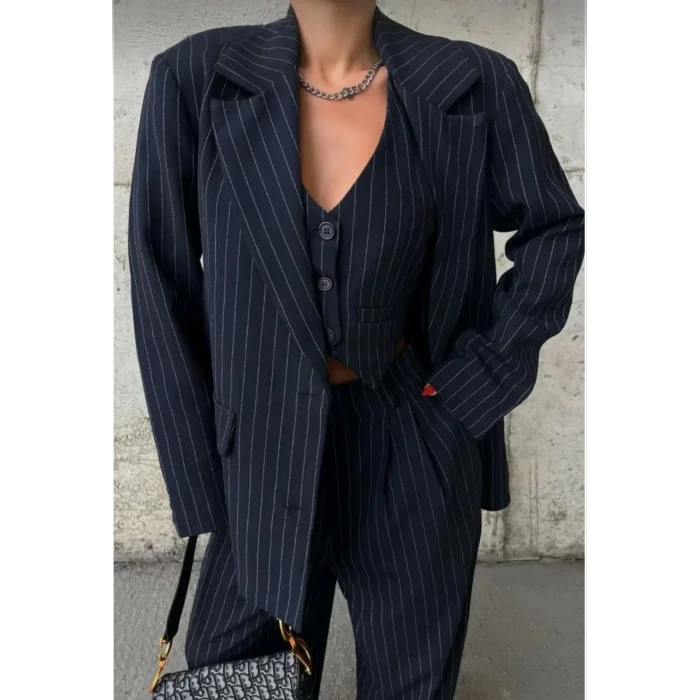 Arnay 3 Lü Kadın Takım Beyaz Çizgi Detaylı Crop Yelek Ceket Bol Kesim Bol Paça Pantolon Alt Üst Takım - Lacivert