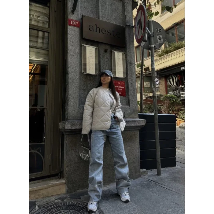 Arnay Cıt Cıt Detaylı Cepli Ceket Mont- Beyaz