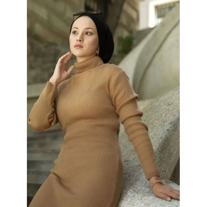 Arnay Kadın Boğazlı Uzun Fitilli Triko Dokuma Elbise - Kahverengi