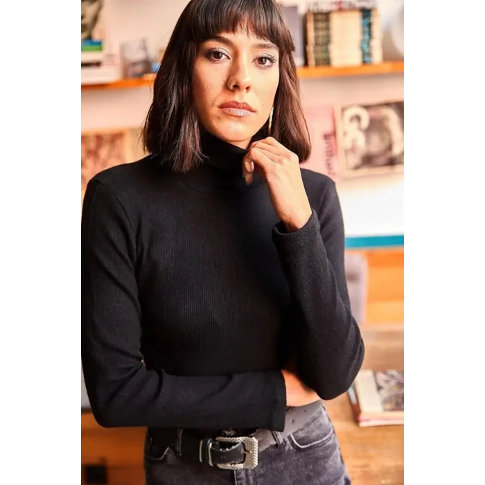 Arnay Kadın Kaşkorse Boğazlı Full Likralı Fitilli Body Kazak - Siyah