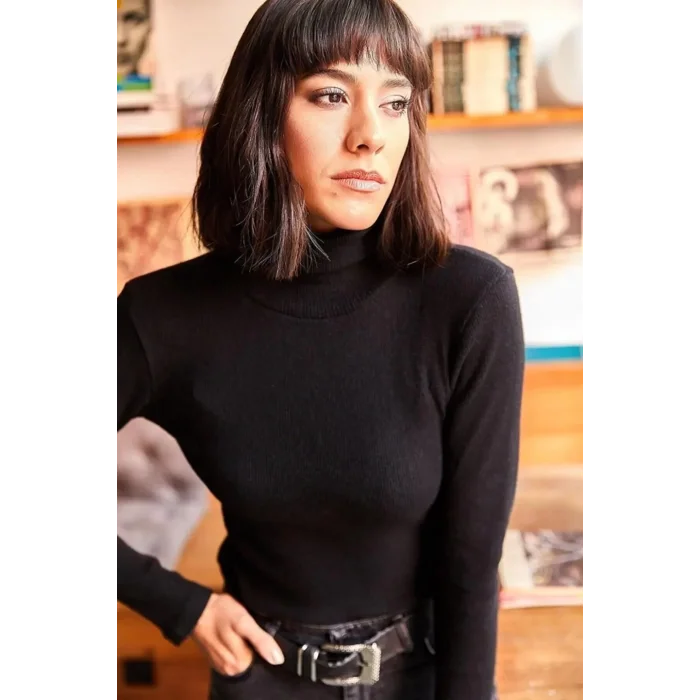 Arnay Kadın Kaşkorse Boğazlı Full Likralı Fitilli Body Kazak - Siyah