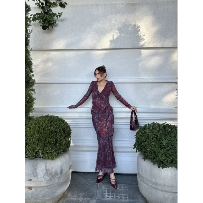 Arnay Kruvaze V Yaka, Fırfırlı Ve Bağcıklı Desenli Bluz Ve Midi Etek Takım - Bordo