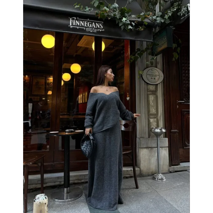 Arnay V Yaka Straplez Yaka  Buluz Uzun Etekli İkili Takım Triko  - Antrasit