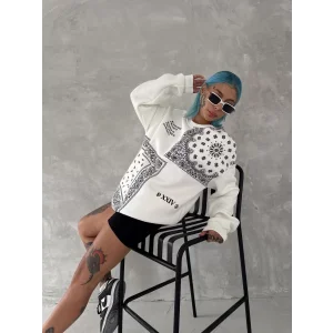 Arnay Desenli Üç İplik Bisiklet Yaka Oversize Sweatshirt - Beyaz