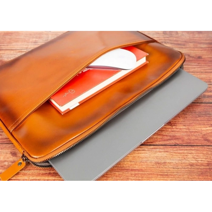 Awe 14 inç MacBook Ve Pc Uyumlu Deri Kılıf RST2EF Taba